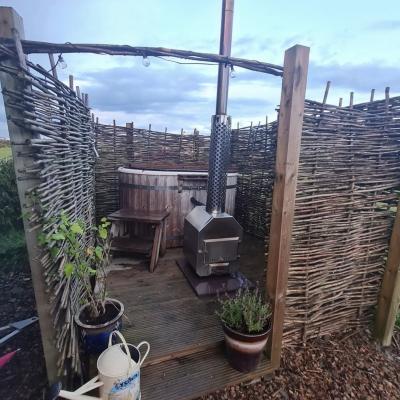 Wood fired hot tub at Balnab Shepherd's Hut